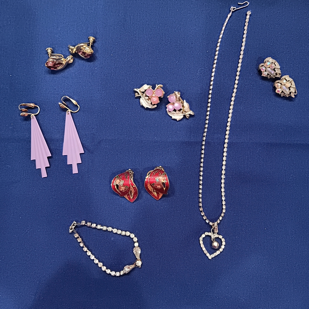 Vintage Costume Jewelry Lot